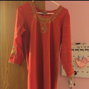 Pakistani kurti